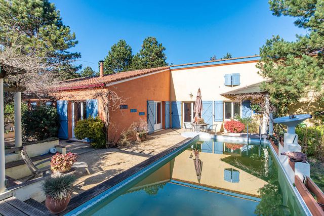 LA BELLE AU BOIS DORMANT, maison de 147 m² à Bessens