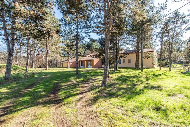 Maison de 147 m² à Bessens, photo 12